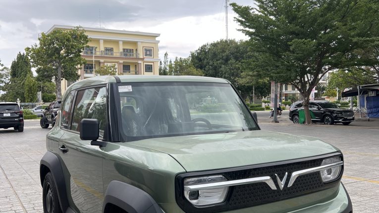 VF 3 Màu Xanh Lá Nhạt